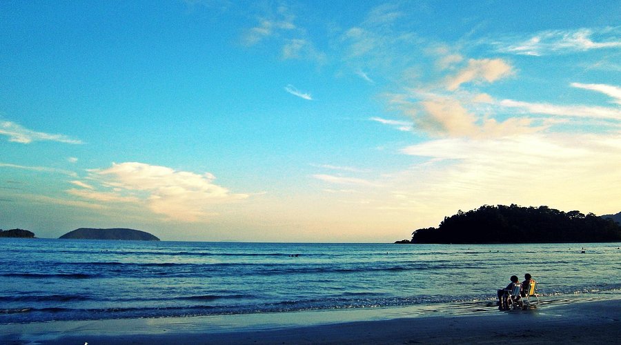 Praia da Lagoinha ao entardecer